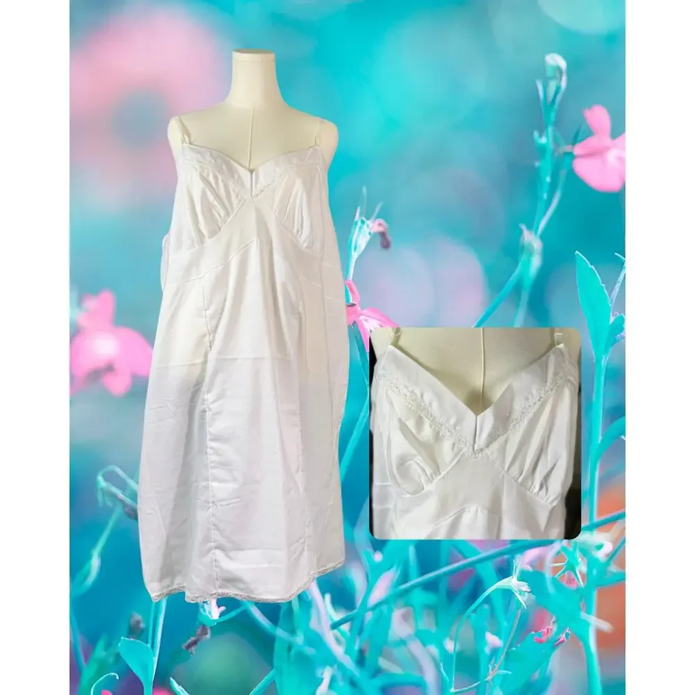 Volup Vintage 70s Figurefit White Lace Light Poly Cotton Full Slip Size 52/3X